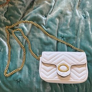 Elegant White Quilted Shoulder Bag